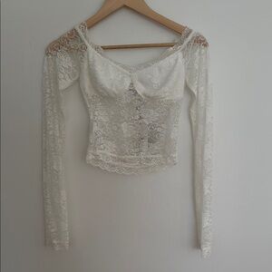 Elegant White Lace Long Sleeve Top